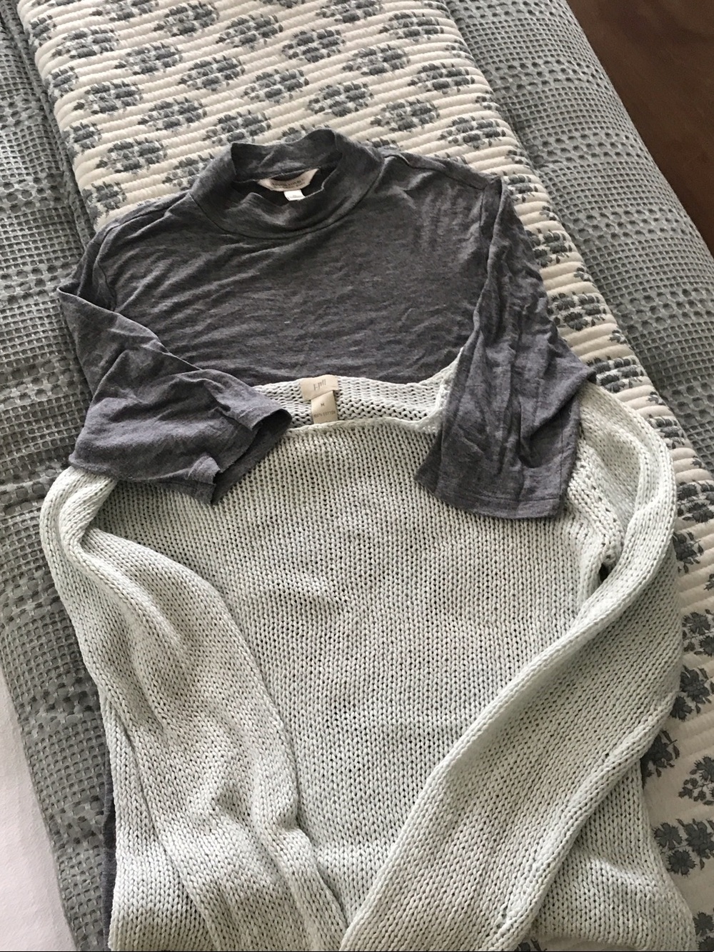 Light Gray Knit Women's Sweater - 1 j Jill 1 , banana republic